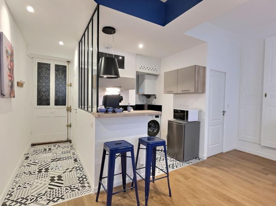 Au Jasmin De Miss K Apartment *