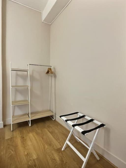 Au Jasmin De Miss K Apartment *
